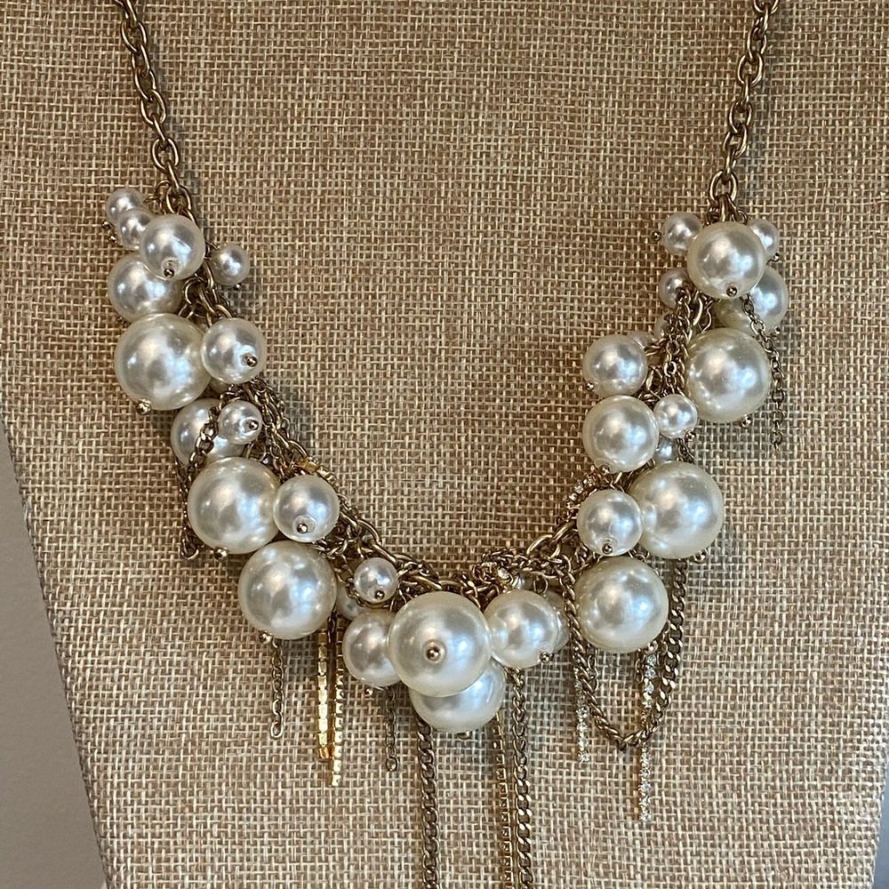 Large white multi-pearl necklace & crystal chains